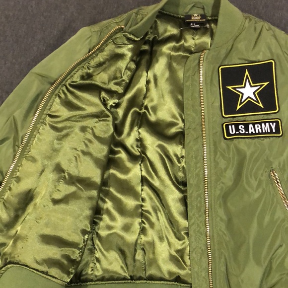 Forever 21 bomber jacket - Picture 3 of 6